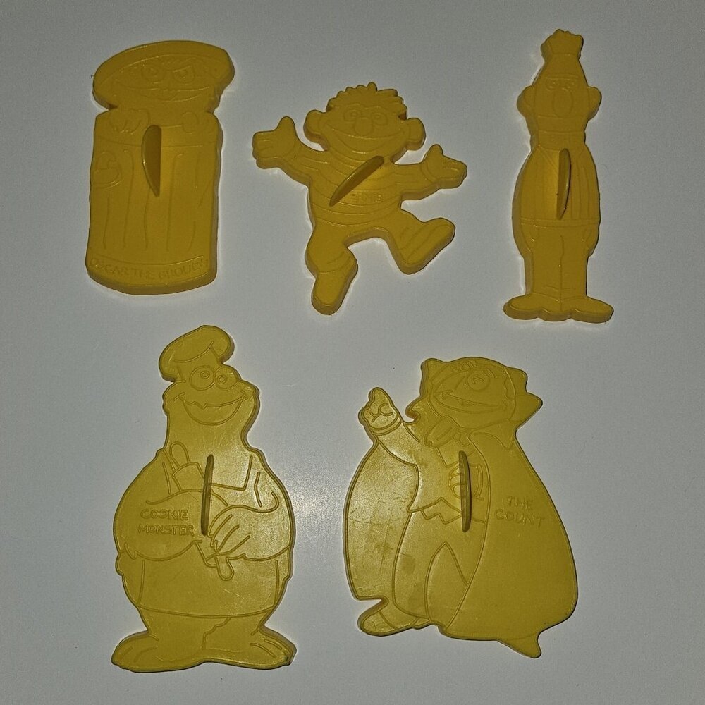 5 VTG Cookie Cutter Lot Sesame Street Cookie Monster Bert Ernie Count Oscar